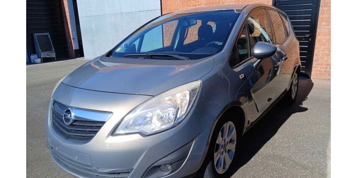 Opel Meriva 179.800 km 3.900 &euro; FRANKFURT 65933