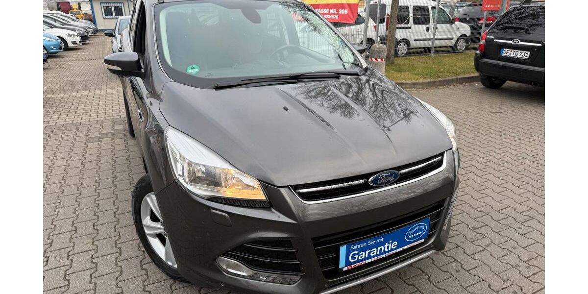 Ford Kuga 164.851 km 8.850 &euro; Offenbach 63071