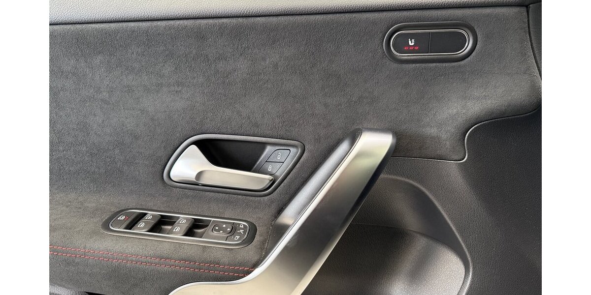 Mercedes-Benz A 250 4M AMG DISTRONIC- KEYLESS- MULTIBEAM- AMBI 12.894 km 38.499 &euro; Groß-Umstadt 64823