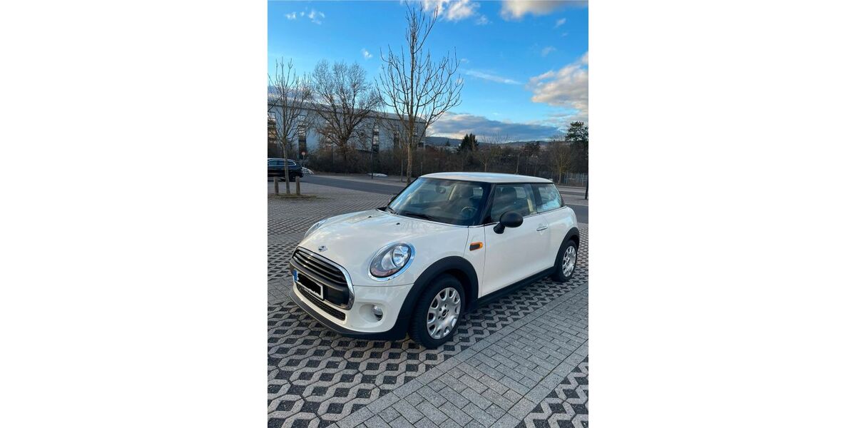 Mini ONE 80.000 km 10.450 &euro; Frankfurt am Main 60385