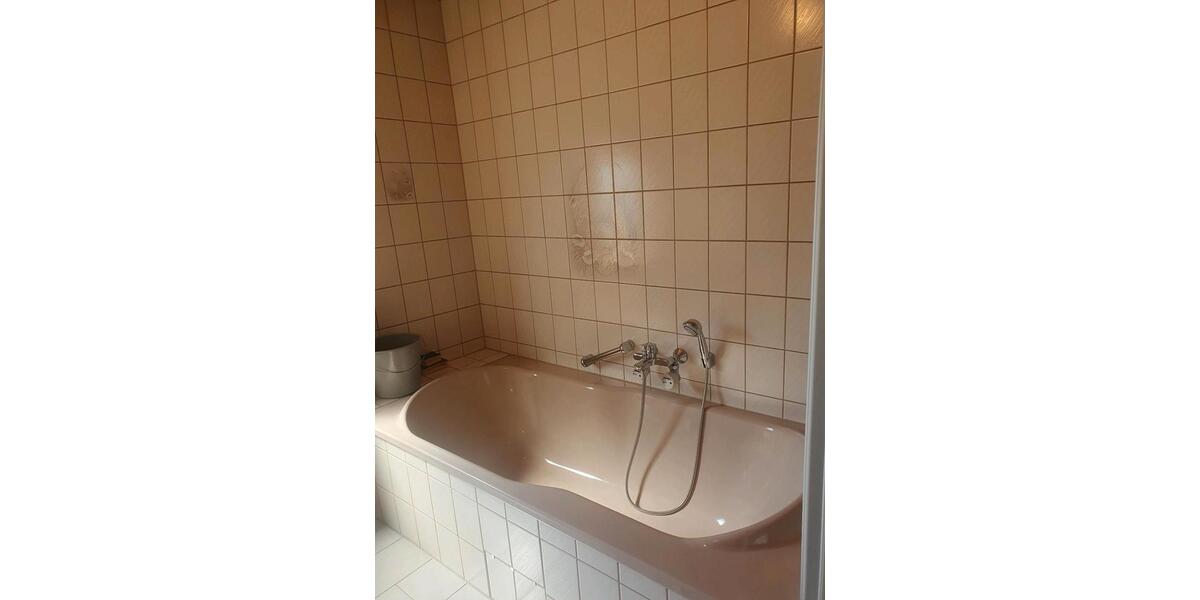 Erdgeschoßwohnung Florstadt - 5 Zimmer, 122 m&sup2;, 1.200&euro; | Angebot:24375209