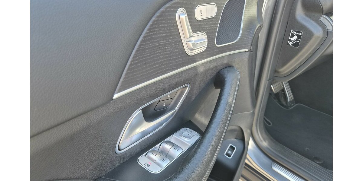 Mercedes-Benz GLE 400 d 4M AMG Line AHK Panorama Rückfahrkamera 83.401 km 57.890 &euro; Rodgau 63110