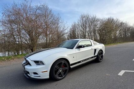 Ford Mustang 112.300 km 17.000 &euro; Mainflingen 63533
