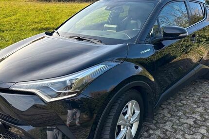 Toyota C-HR 100.000 km 12.600 &euro; Frankfurt am Main 65933