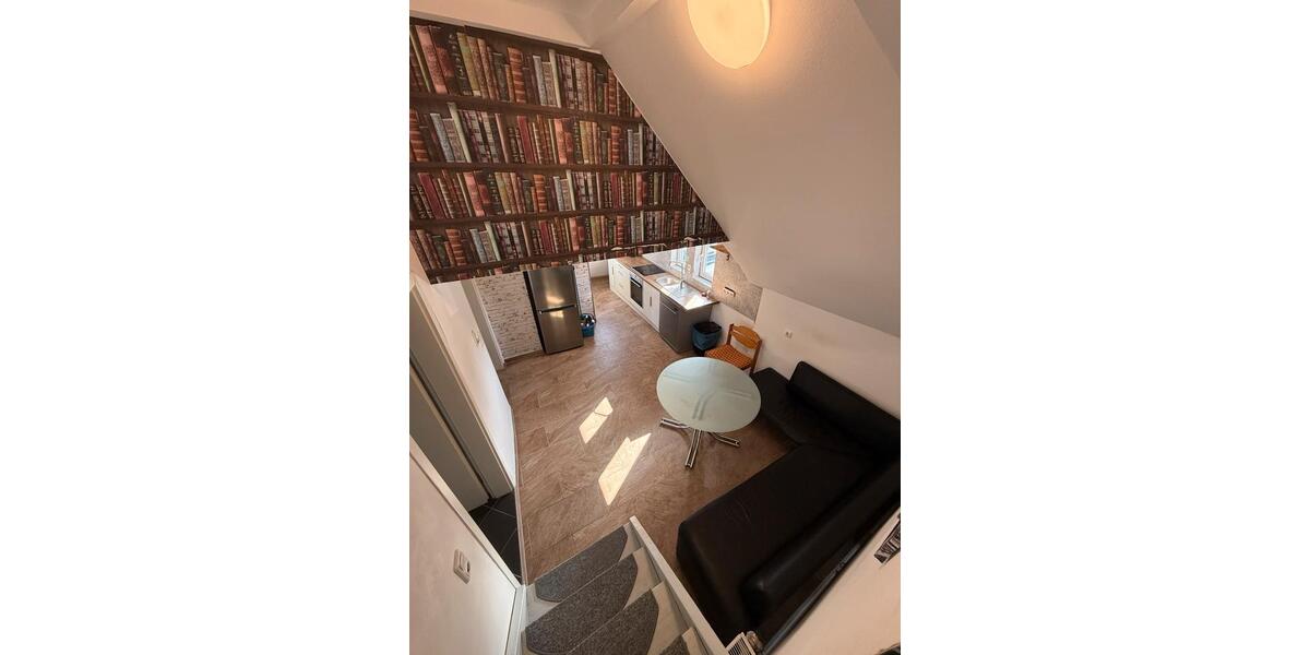 Dachgeschoßwohnung Oberursel (Taunus) - 4 Zimmer, 100 m&sup2;, 1.200&euro; | Angebot:25295601