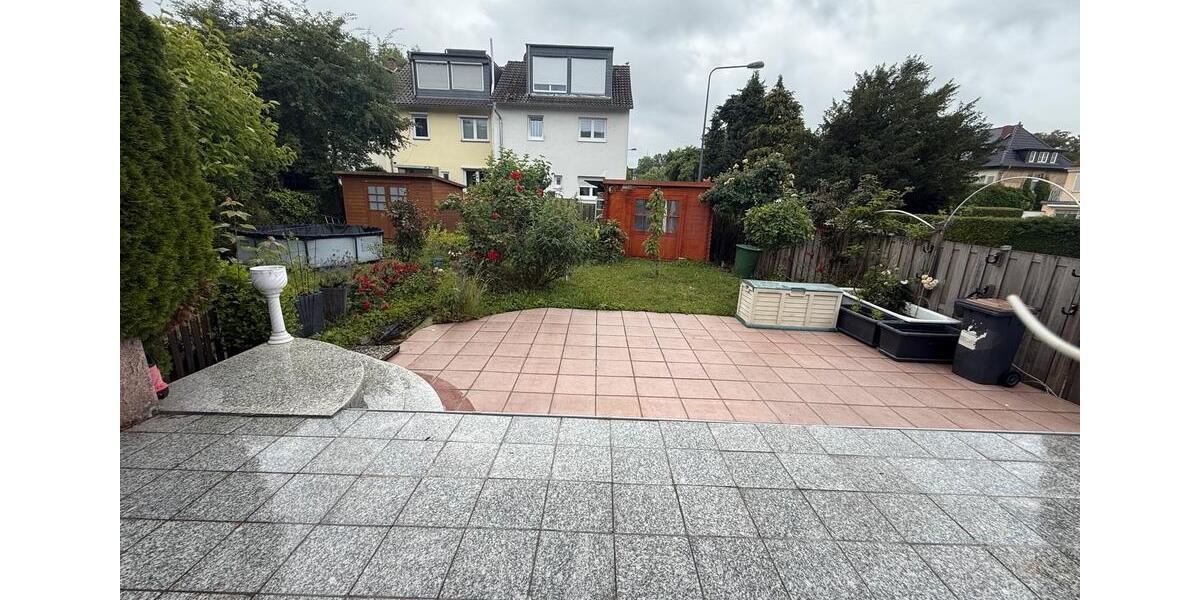 Reihenhaus Frankfurt am Main Eschersheim - 6 Zimmer, 165 m&sup2;, 700.000&euro; | Angebot:26939260
