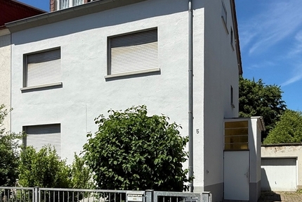 Frankfurt-Zeilsheim: Erbpacht- vermietetes 2 Familienhaus als Kapitalanlage - Haus Frankfurt am Main Sindlingen | Angebot:26897691