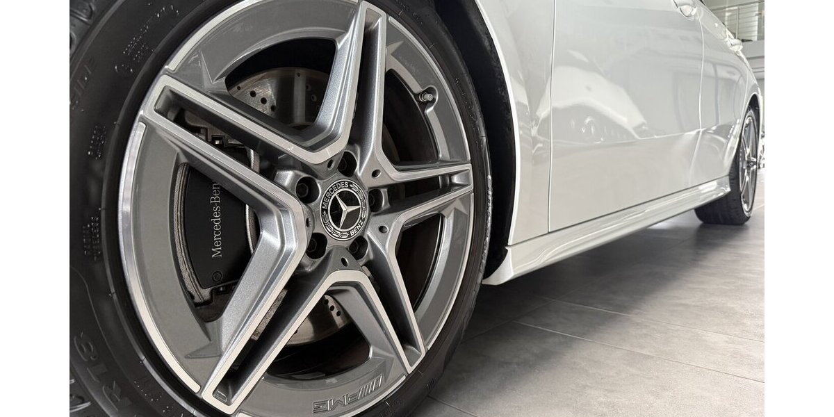 Mercedes-Benz A 250 4M Limousine AMG DISTRON.-AHK-PANO-KEYLESS 9.745 km 38.499 &euro; Groß-Umstadt 64823