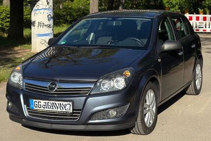 Opel Astra 154.672 km 3.349 &euro; Kelsterbach 65451