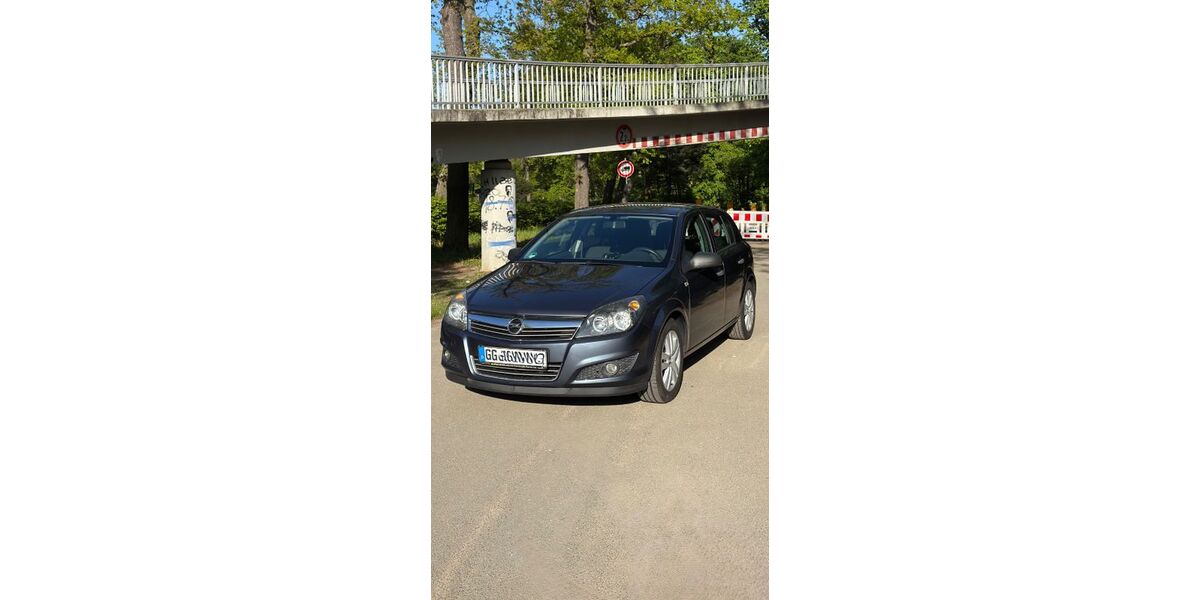 Opel Astra 154.672 km 3.349 &euro; Kelsterbach 65451
