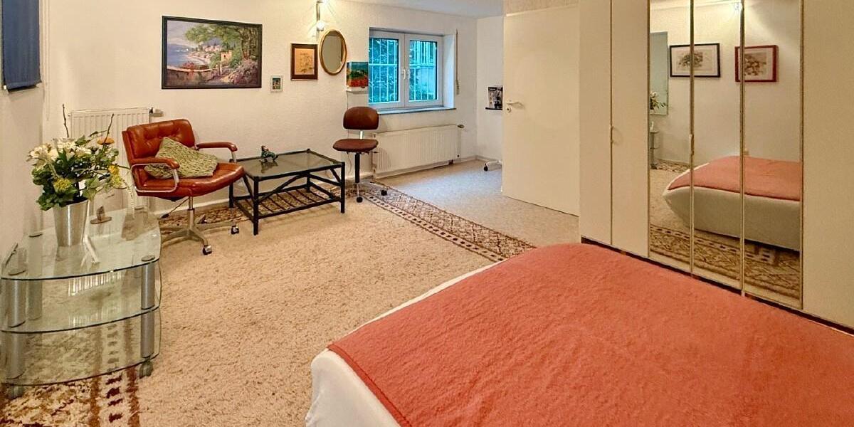 Wie im eigenen Haus! Repräsentative Wohnung mit schönem Garten in Dreieich-Offenthal! - Maisonettenwohnung Dreieich | Angebot:23277471