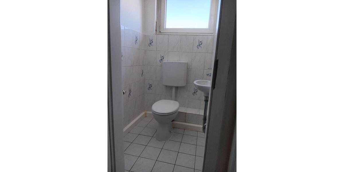 Etagenwohnung Goldbach - 3.5 Zimmer, 89 m&sup2;, 900&euro; | Angebot:25975849