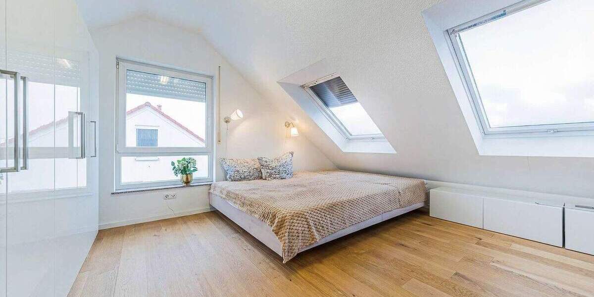 Etagenwohnung Frankfurt am Main Nied - 4 Zimmer, 110 m&sup2;, 2.450&euro; | Angebot:25727283