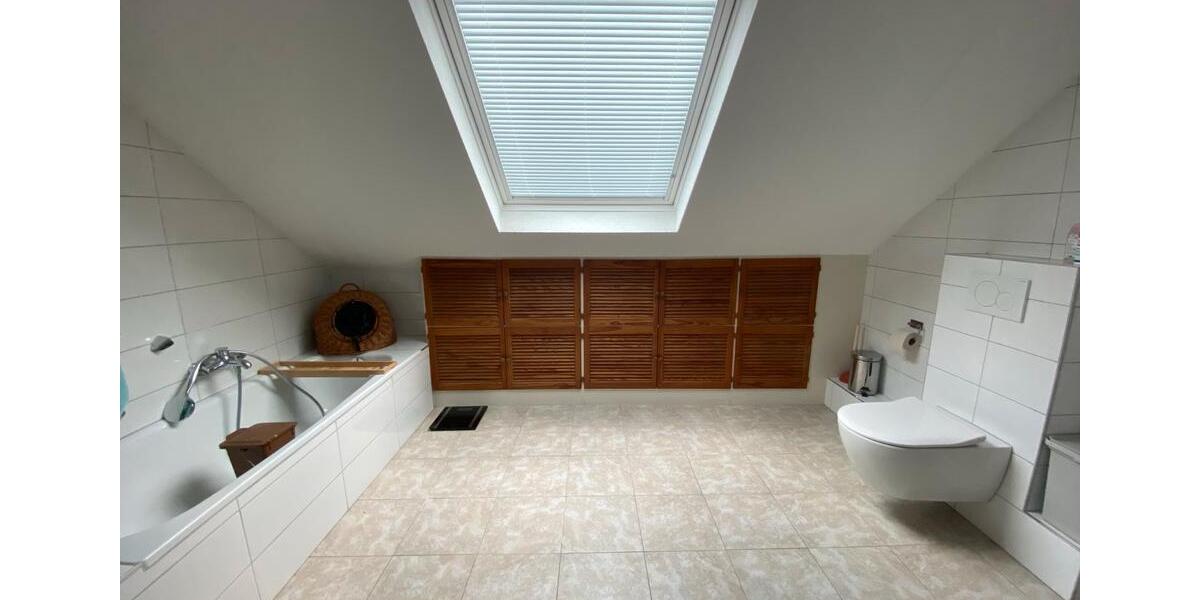 Etagenwohnung Bruchköbel - 4 Zimmer, 110 m&sup2;, 450&euro; | Angebot:25419197