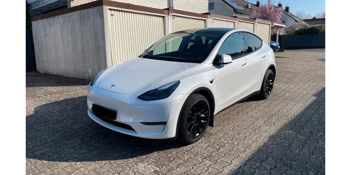 Tesla Model Y 62.588 km 30.990 &euro; Rodgau 63110