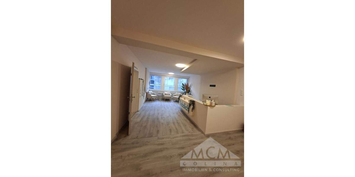 Gewerbeobjekt Frankfurt Innenstadt - 4 Zimmer, 140 m&sup2;, 3.000&euro; | Angebot:25802282