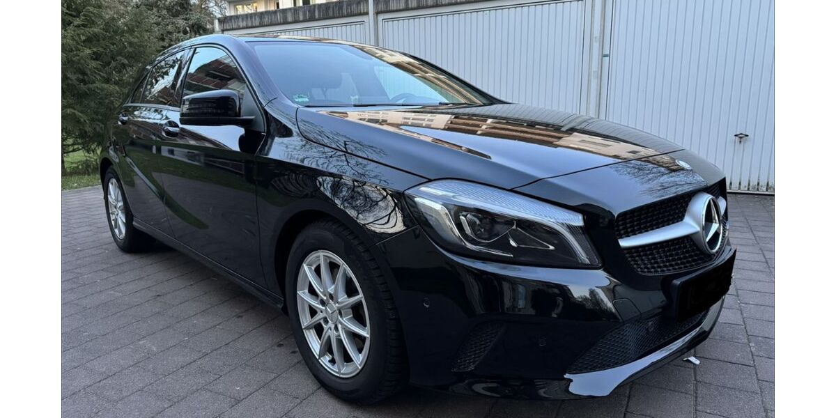 Mercedes-Benz A 180 155.000 km 14.900 &euro; Frankfurt am Main 60487