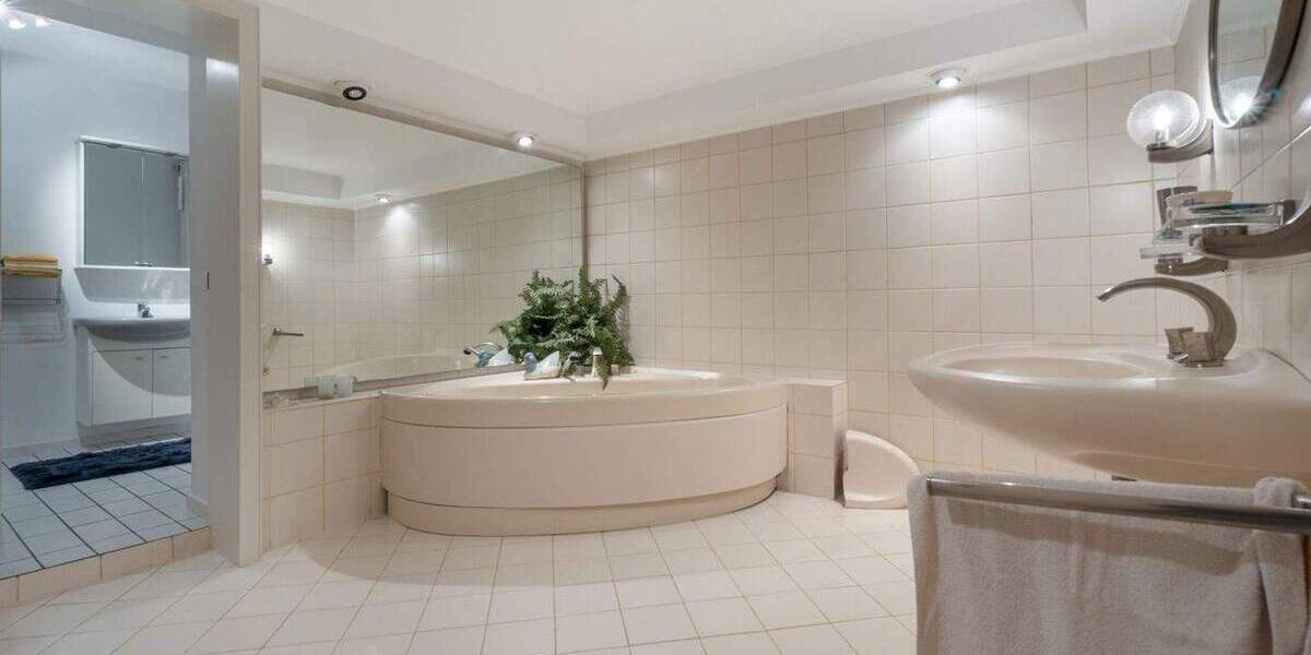 Bungalow Neu-Isenburg Zeppelinheim - 7 Zimmer, 201 m&sup2;, 1.150.000&euro; | Angebot:25688107