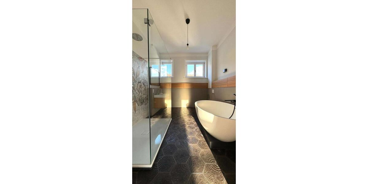Etagenwohnung Gelnhausen - 4 Zimmer, 161 m&sup2;, 2.576&euro; | Angebot:26350765