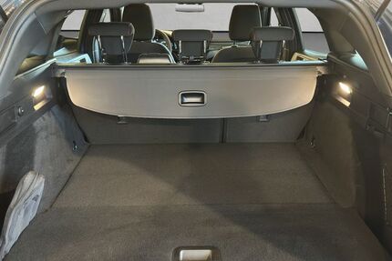 Ford Focus 9.402 km 23.450 &euro; Frankfurt 60386