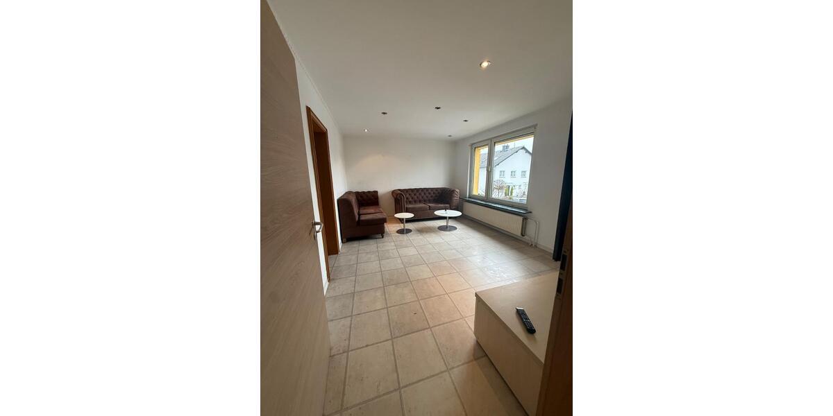 Mehrfamilienhaus, Wohnhaus Obertshausen - 6 Zimmer, 160 m&sup2;, 2.100&euro; | Angebot:26016675