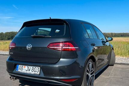 VW Golf 175.000 km 14.495 &euro; Großostheim 63762