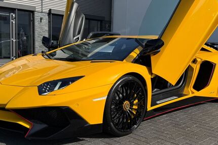 Lamborghini Aventador 111.000 km 247.700 &euro; Gelnhausen 63571