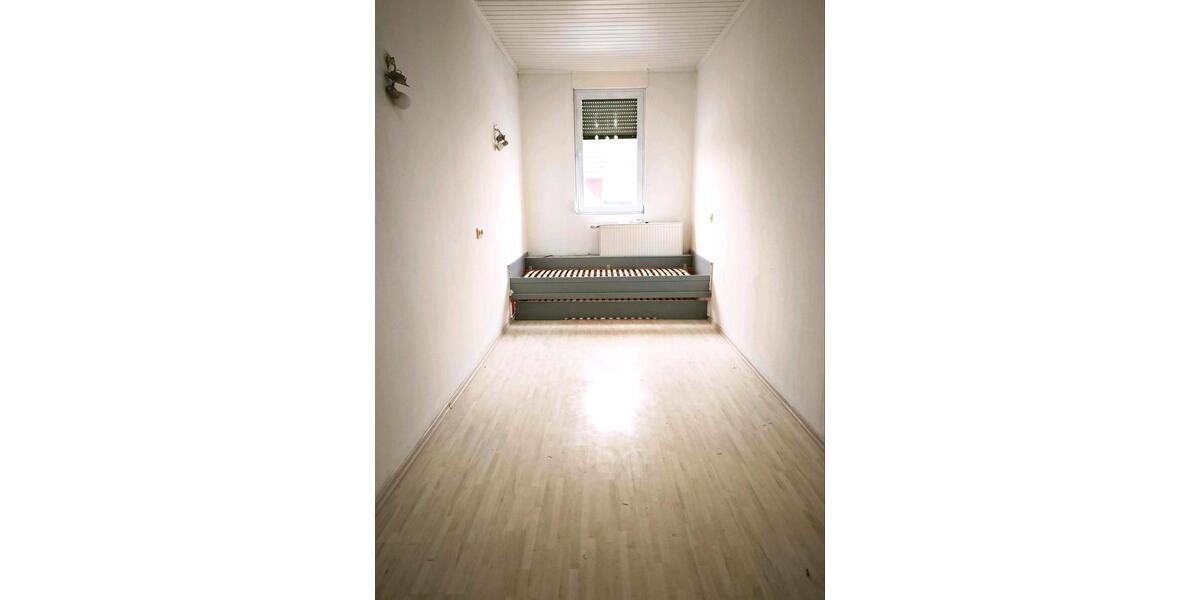 Etagenwohnung Babenhausen - 5 Zimmer, 145 m&sup2;, 1.500&euro; | Angebot:25964054