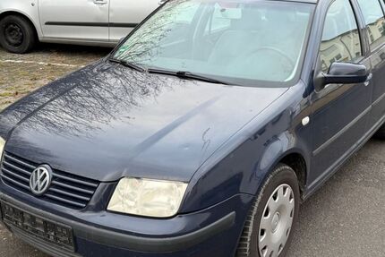 VW Bora 255.000 km 1.300 &euro; Frankfurt am Main 65933