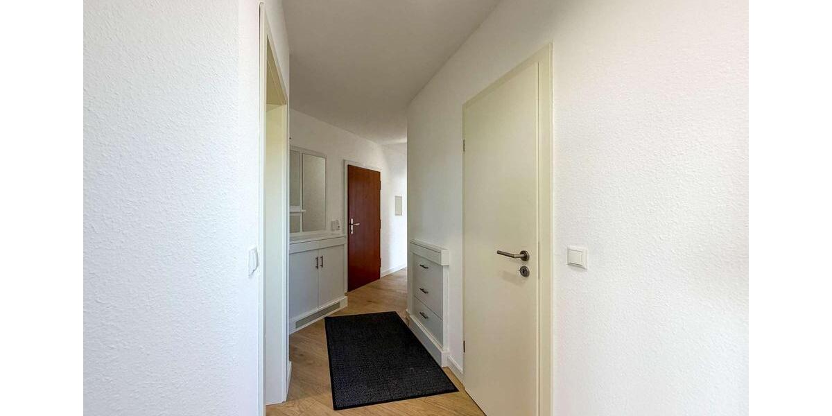 Dachgeschoßwohnung Friedberg (Hessen) - 3 Zimmer, 82 m&sup2;, 1.045&euro; | Angebot:24802461