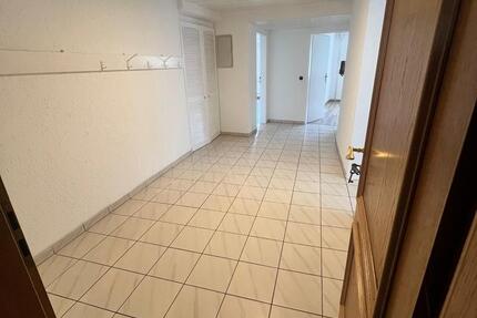 Wohnung Karben - 3 Zimmer, 100 m&sup2;, 1.250&euro; | Angebot:25648824