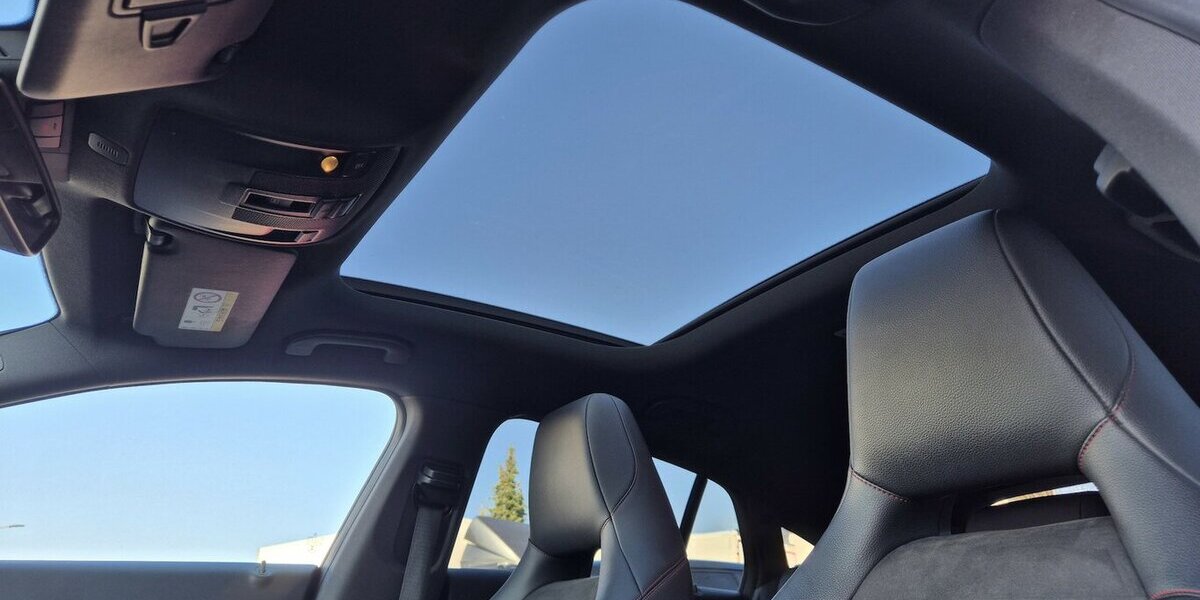 Mercedes-Benz CLA 200 Shooting Brake AMG Line Panoramadach, Rück 102.333 km 17.290 &euro; Rodgau 63110