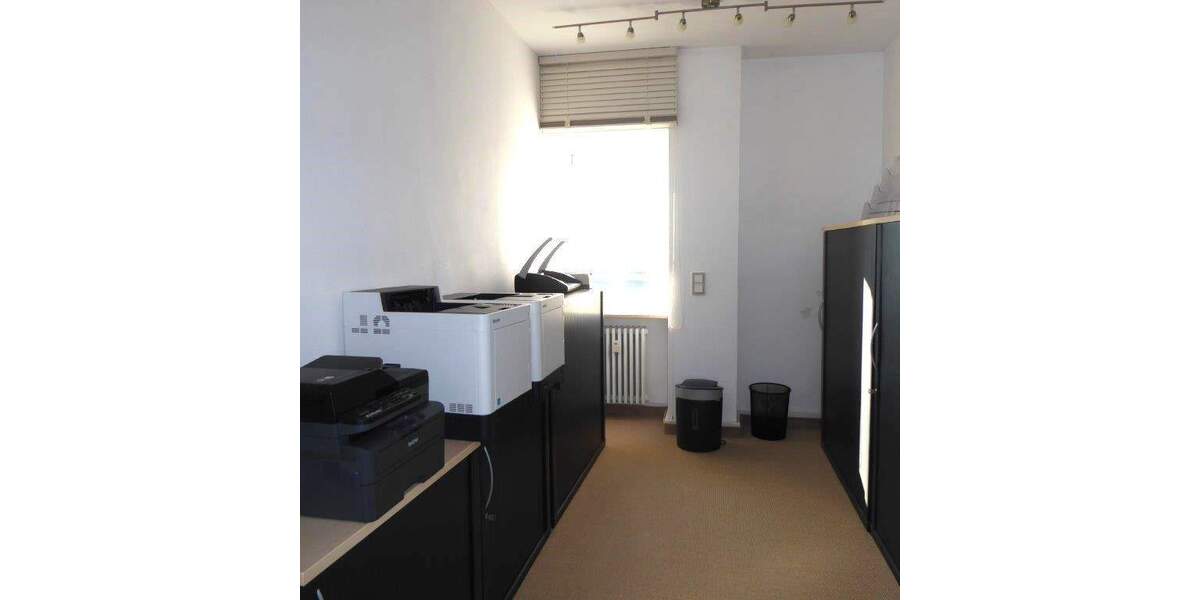 Gewerbeobjekt Bad Homburg vor der Höhe Bad Homburg - 6 Zimmer, 135 m&sup2;, 2.430&euro; | Angebot:25745529