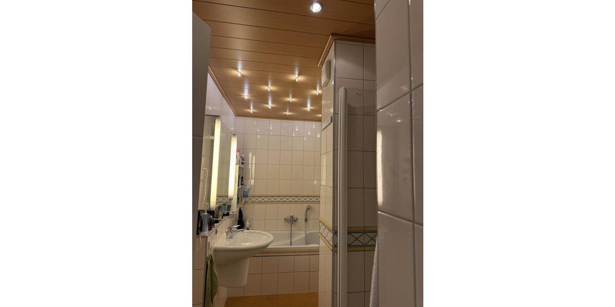 Etagenwohnung Oberursel (Taunus) - 3 Zimmer, 75 m&sup2;, 1.250&euro; | Angebot:25924909