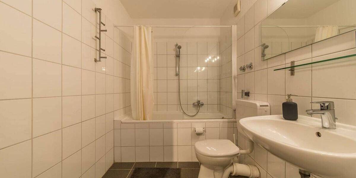 Etagenwohnung Frankfurt am Main Westend-Süd - 2 Zimmer, 48 m&sup2;, 1.810&euro; | Angebot:26824537