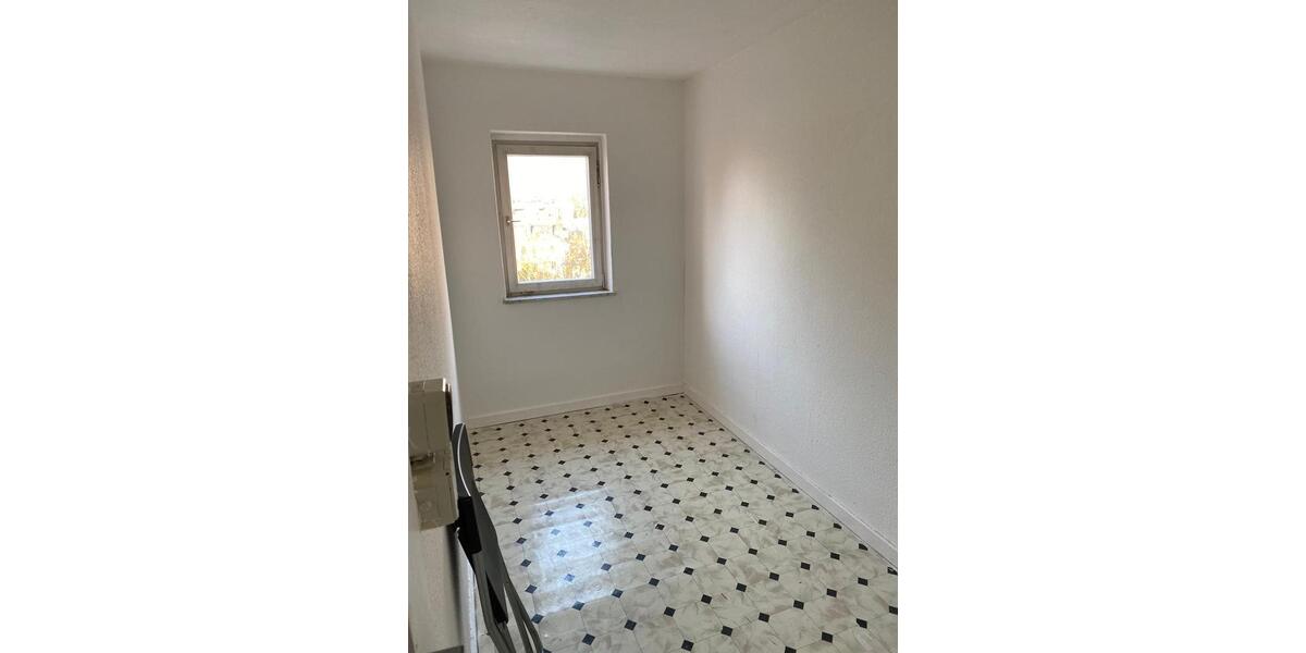 Dachgeschoßwohnung Frankfurt am Main Nord-Ost - 2 Zimmer, 49 m&sup2;, 250.000&euro; | Angebot:25713627