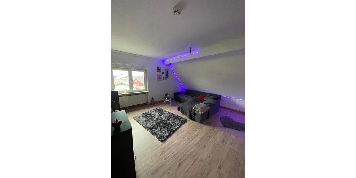 Dachgeschoßwohnung Neuberg - 3 Zimmer, 60 m&sup2;, 1.000&euro; | Angebot:25959569