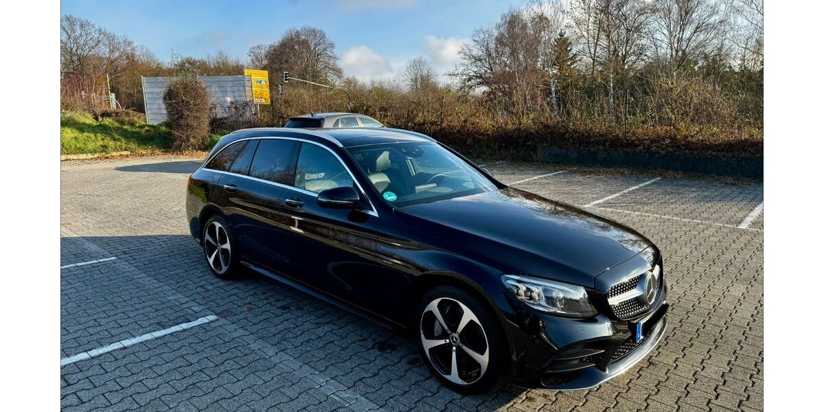 Mercedes-Benz C 300 105.033 km 23.500 &euro; Bad Nauheim 61231