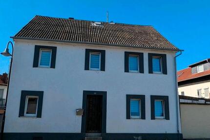 Haus Reichelsheim (Wetterau) - 7 Zimmer, 280 m&sup2;, 1.480&euro; | Angebot:27699145