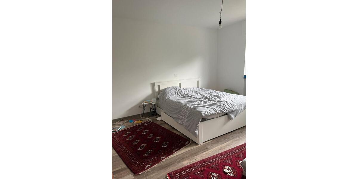Etagenwohnung Aschaffenburg Damm - 4 Zimmer, 96 m&sup2;, 1.200&euro; | Angebot:26480069