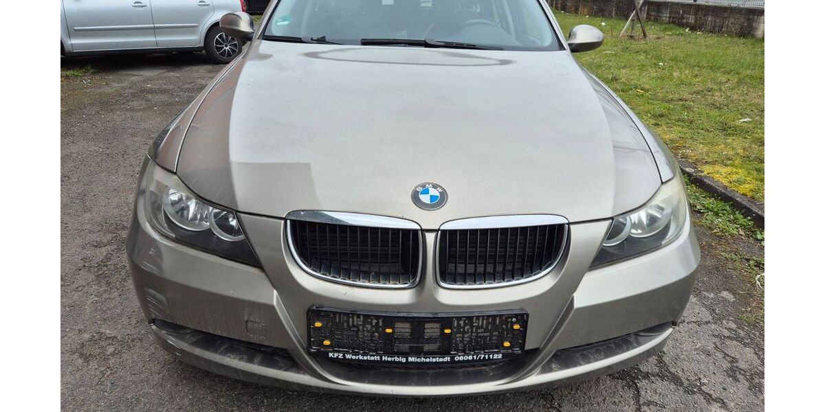 BMW 318 194.566 km 2.250 &euro; Dietzenbach 63128