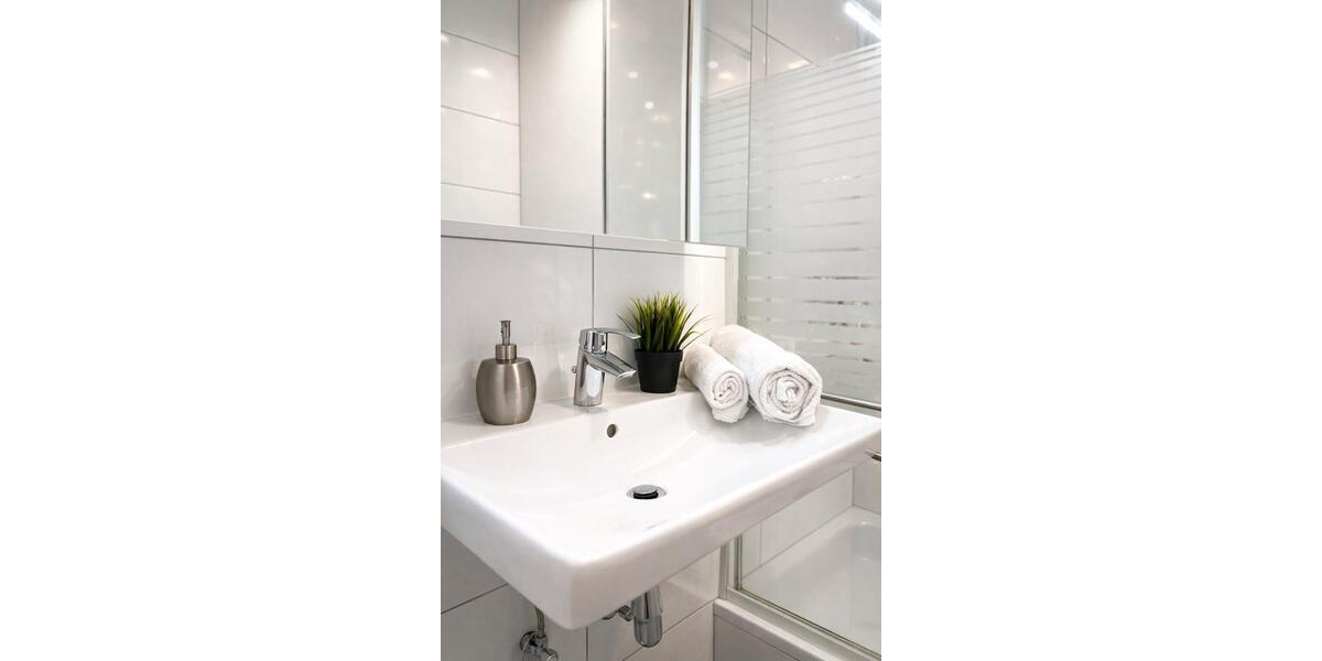 Etagenwohnung Frankfurt am Main Innenstadt - 1 Zimmer, 39 m&sup2;, 1.000&euro; | Angebot:26022146