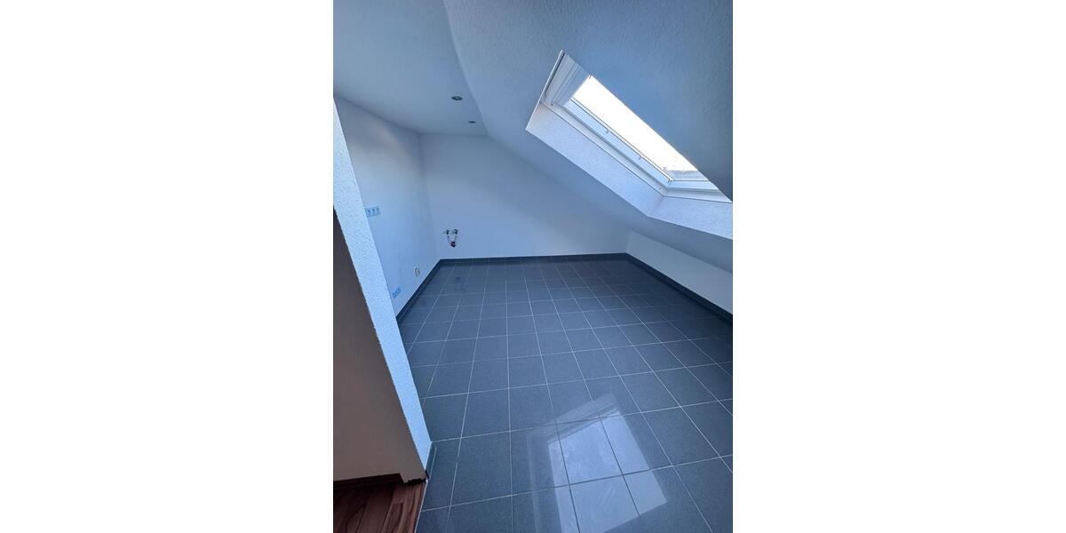 Dachgeschoßwohnung Karlstein am Main - 3 Zimmer, 65 m&sup2;, 850&euro; | Angebot:25364501