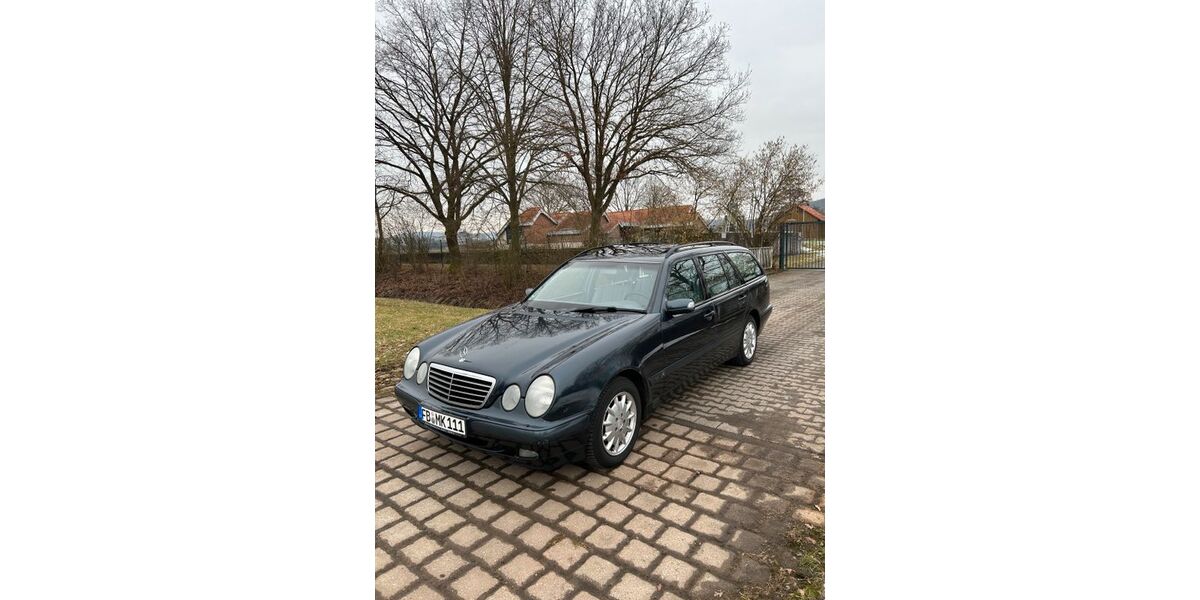 Mercedes-Benz E 200 257.800 km 1.790 &euro; Glauburg 63695