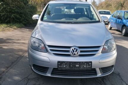 VW Golf 100.000 km 3.900 &euro; friedrichsdorf 61381