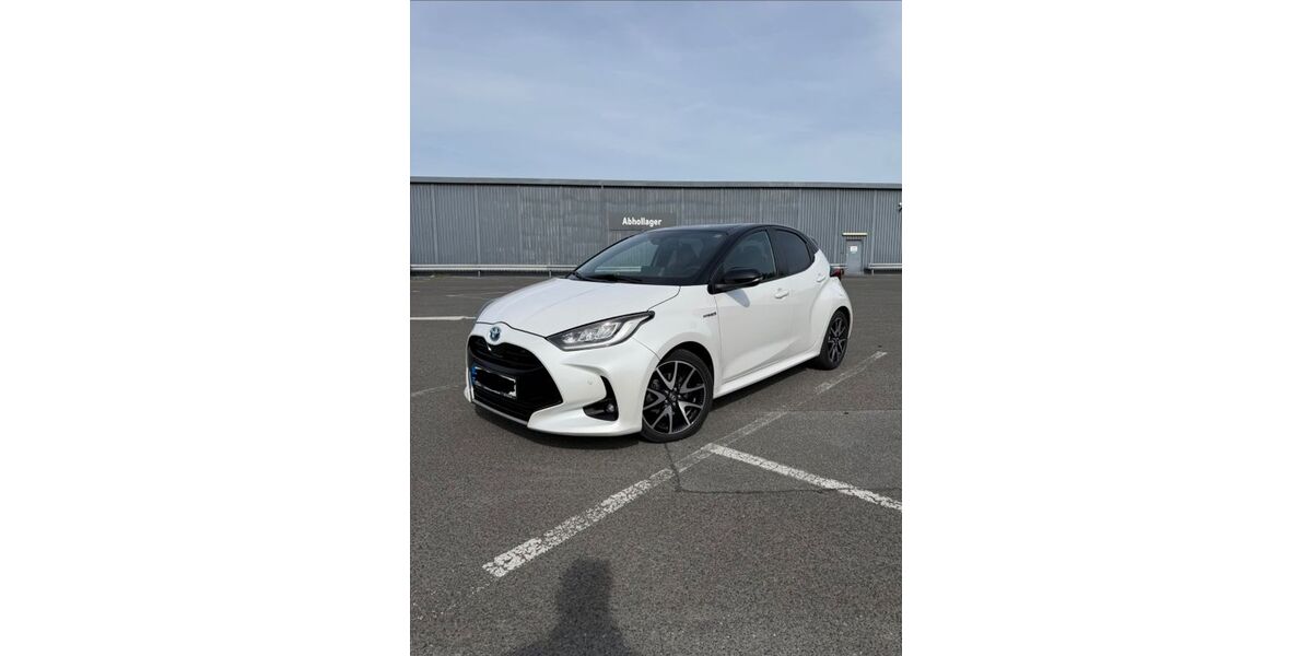 Toyota Yaris 60.000 km 17.990 &euro; Frankfurt am Main 60489