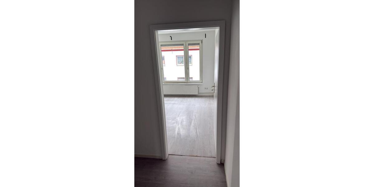 Etagenwohnung Hanau - 3 Zimmer, 75 m&sup2;, 1.000&euro; | Angebot:26416277