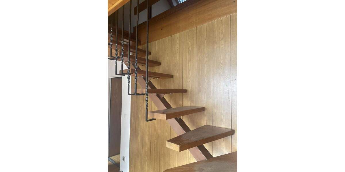 Doppelhaushälfte Frankfurt Harheim - 7 Zimmer, 170 m&sup2;, 600.000&euro; | Angebot:25820766