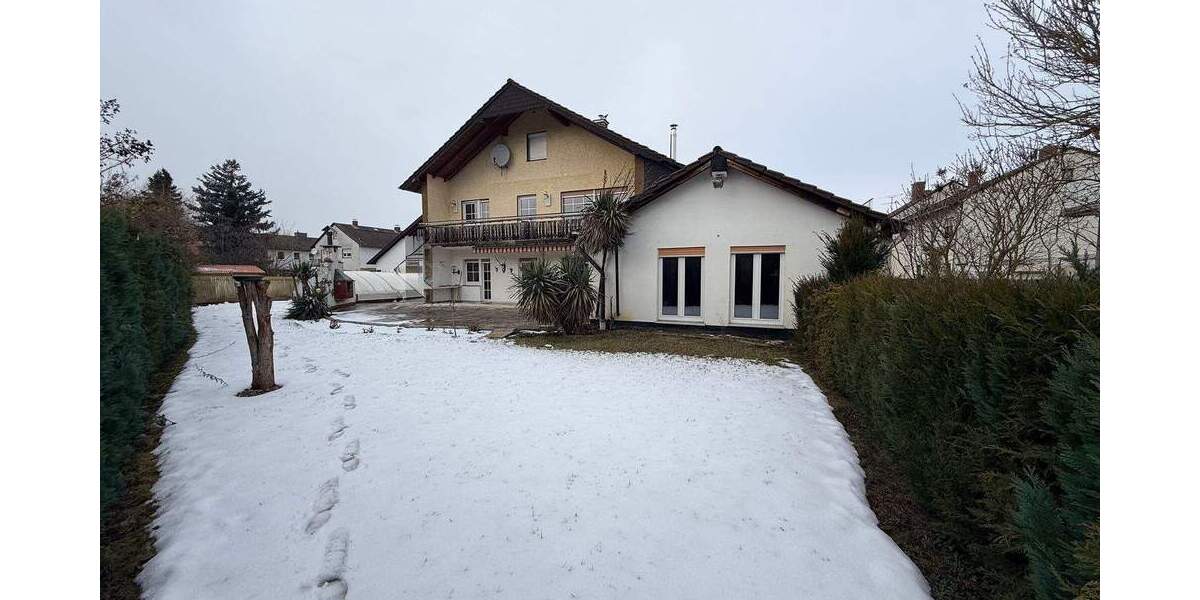 Mehrfamilienhaus, Wohnhaus Niederdorfelden - 8 Zimmer, 850.000&euro; | Angebot:25701227