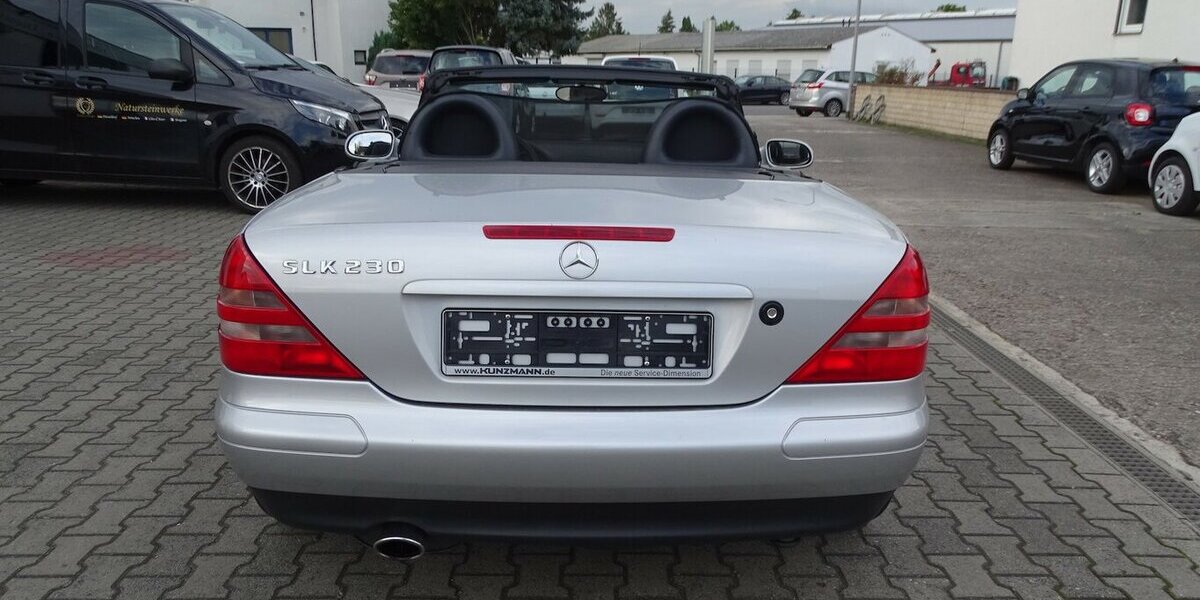 Mercedes-Benz SLK 230 sehr guter Zustand Automatik, Klima, Navig 96.902 km 7.900 &euro; Rodgau 63110